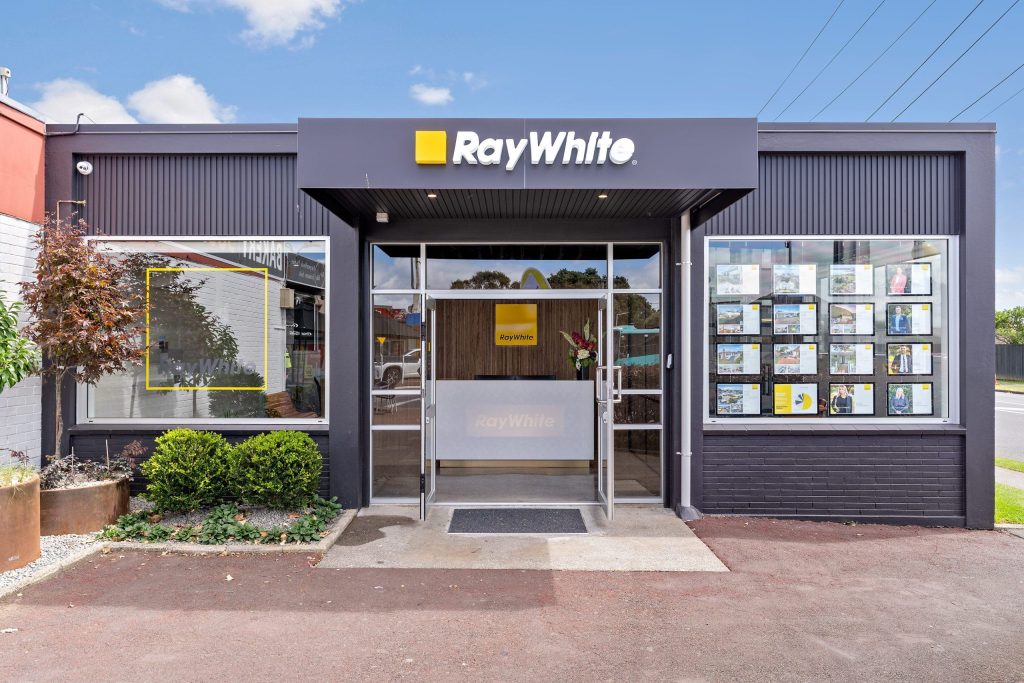 Ray White Mangere Bridge office exterior